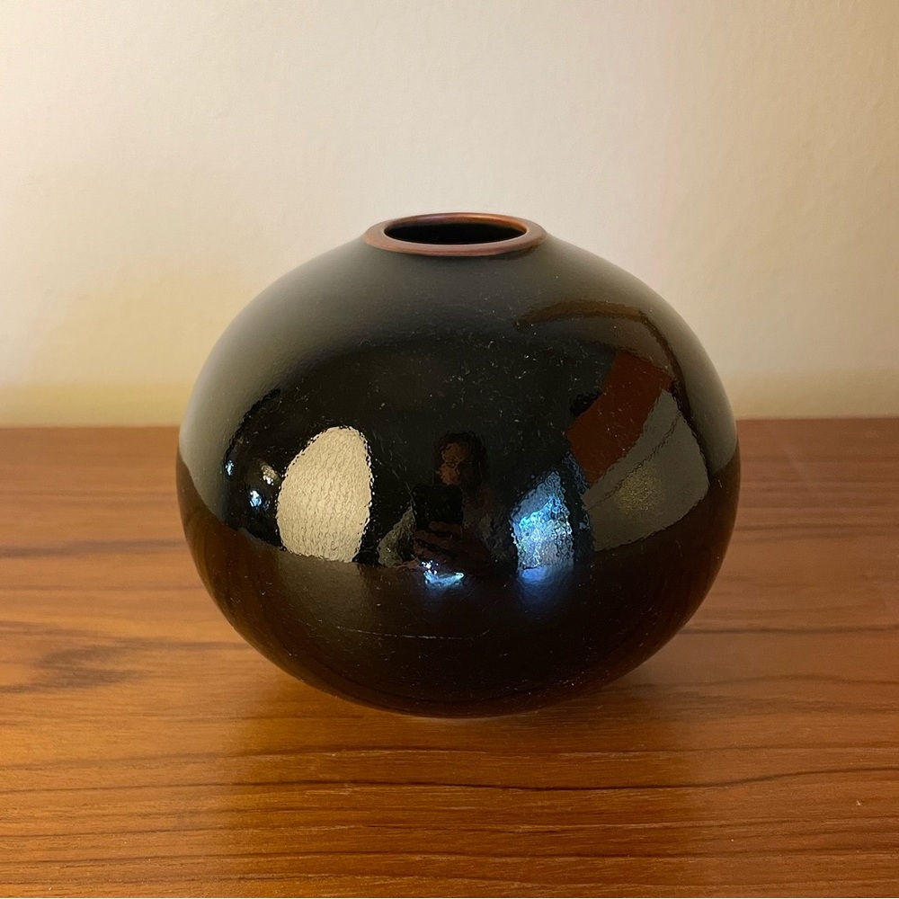 Vintage Saikai Round Bud Vase - Japanese Minimalist decor
